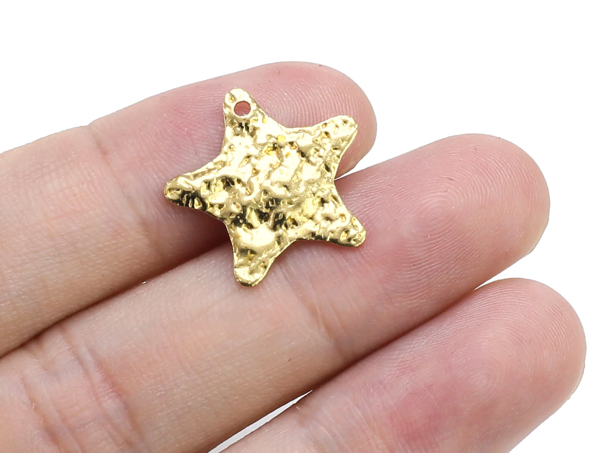 

50pcs Hammered Star Earring Charms, Brass Seastar Charm, 18.3x19mm, Earring Findings, Jewelry Making - R731