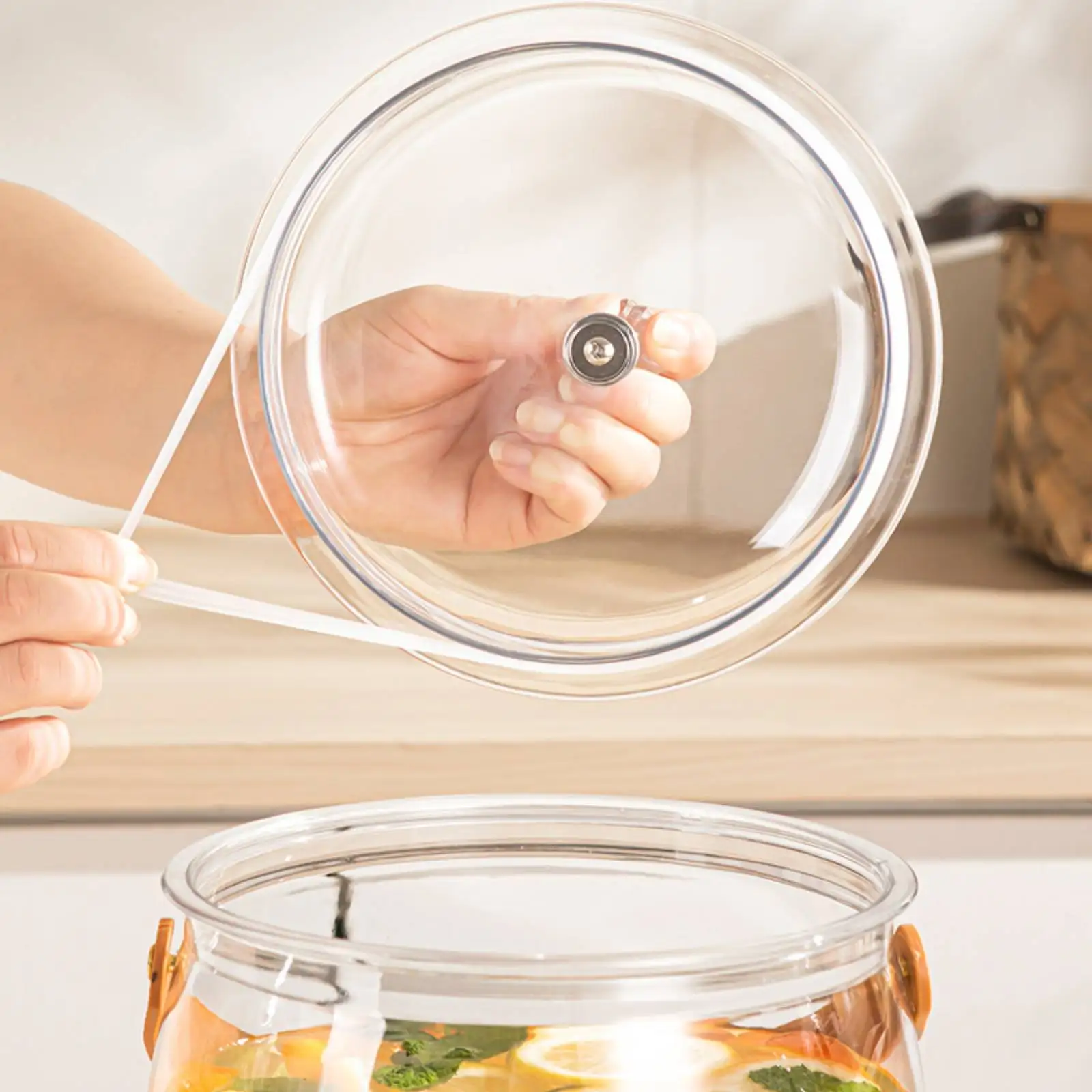 موزع مشروبات الثلاجة المحمول مع صنبور إبريق الماء البارد وخدمة المشروبات المثلجة لشريط المنزل ونظام تصفية المياه