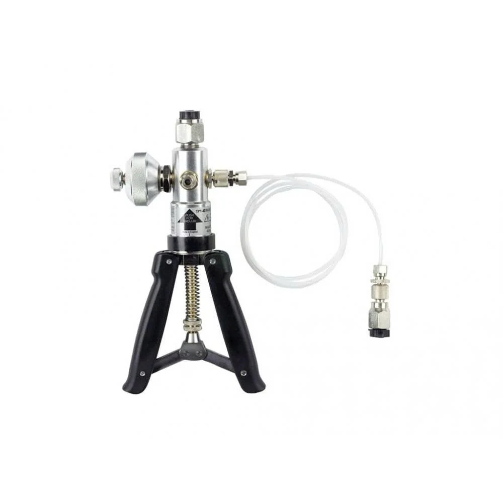PV211-104-P-2-13G Pressure Pump High-Accuracy Hand Pump Reliable Calibration Tool
