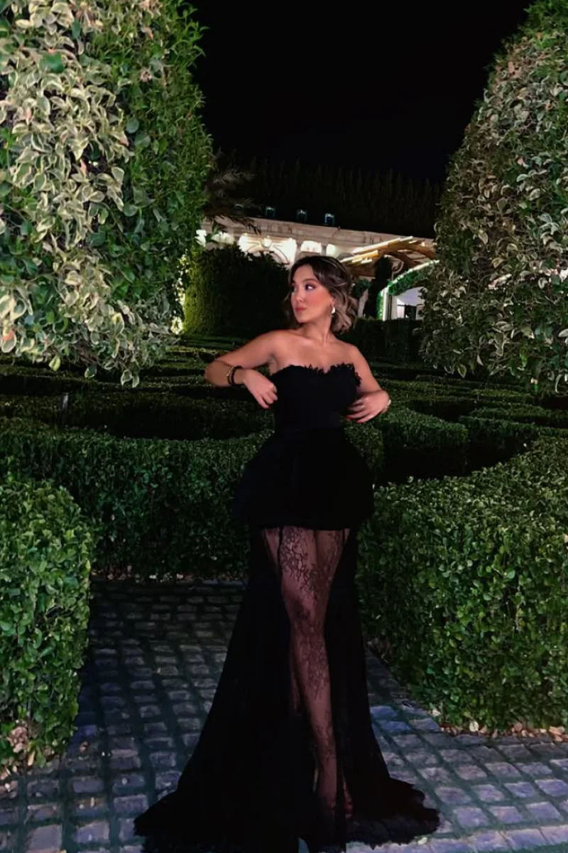 Jessica See-through Lace Embroidery Evening Dresses Sexy Off-shoulder Black Prom Dresses A-shaped Party Dresses Customized