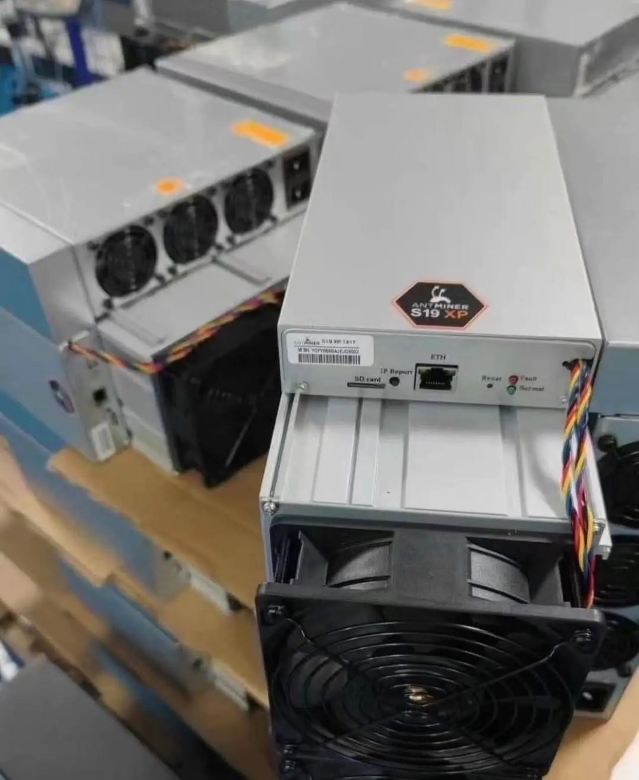 

Bitmain Antminer S21 Pro 220T 234T 245T Stable Performance SHA256 BTC Mining Machine Reliable ASIC