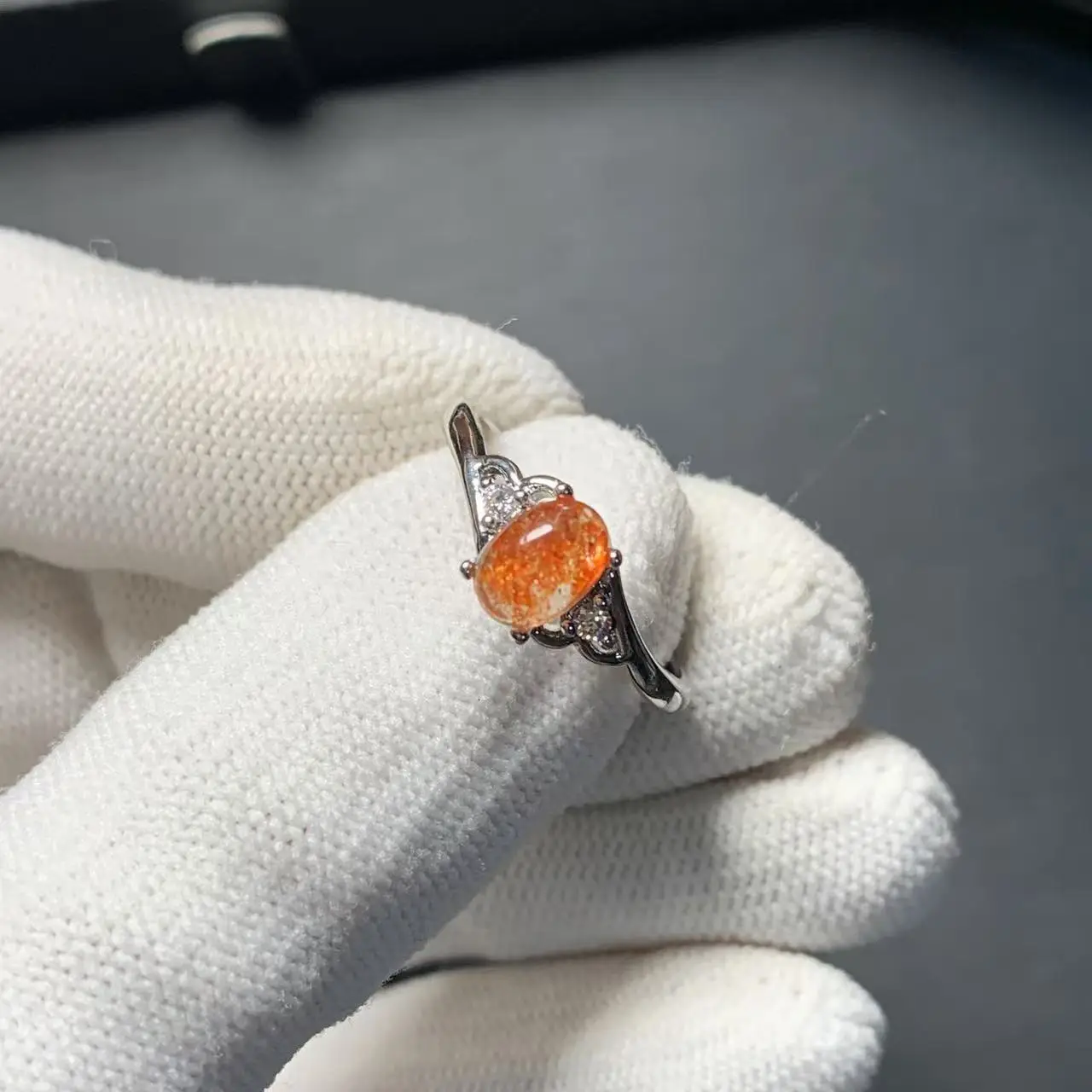 

Natural Sanidine Gold Sunstone Ring Adjustable Female Heart ring Jewelry for Women Gift Wholesale High Quality Vintage Fine