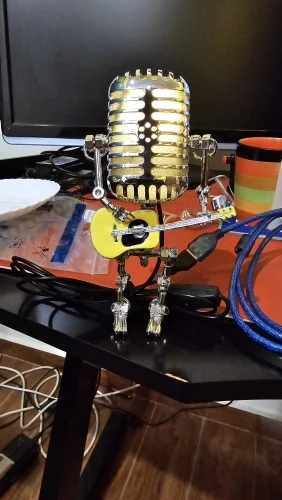 Vueeze Mic Rockbot