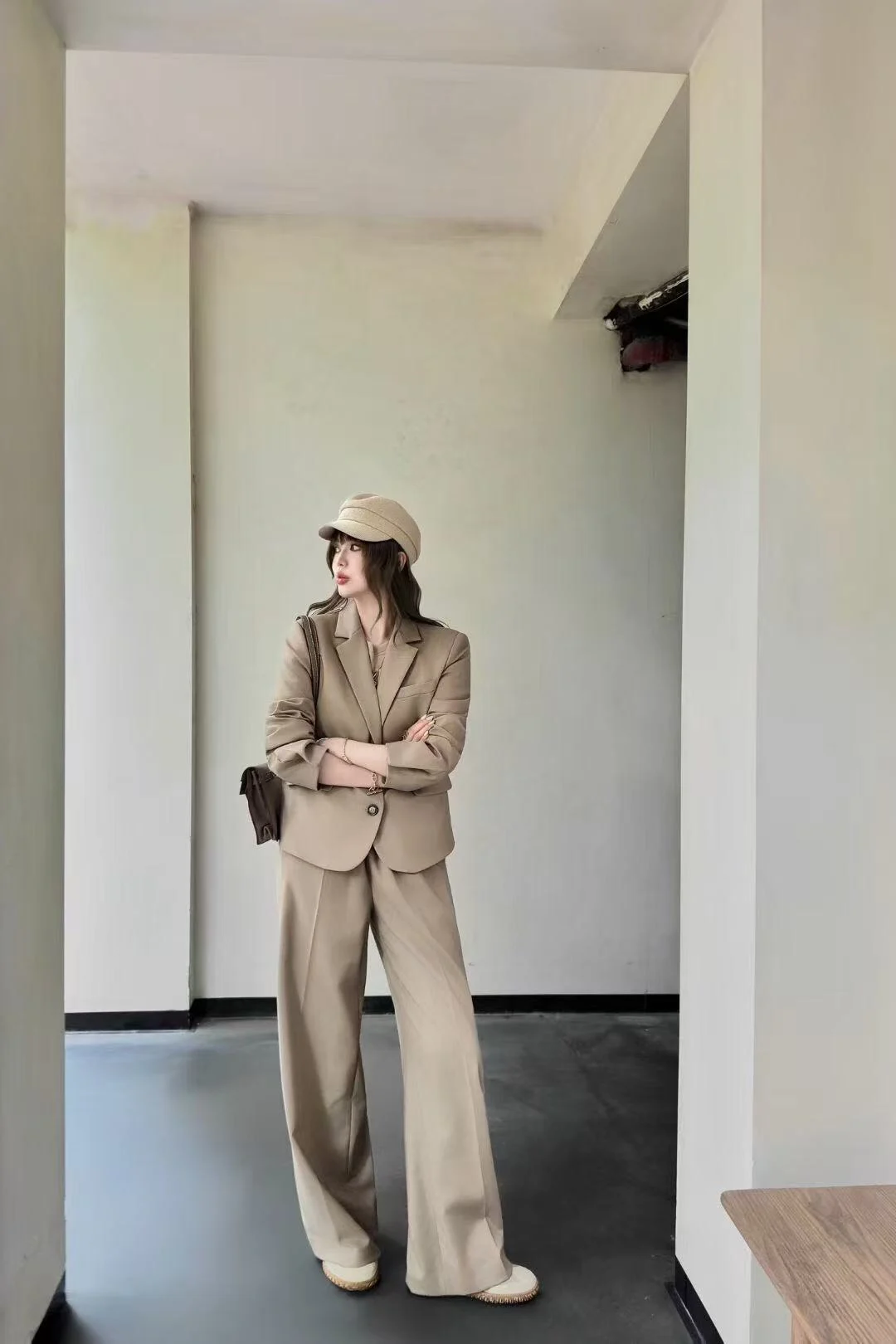 

Women's new suit, commuter style two button long sleeved suit jacket+leather buckle high waist slimming suit pants long pants