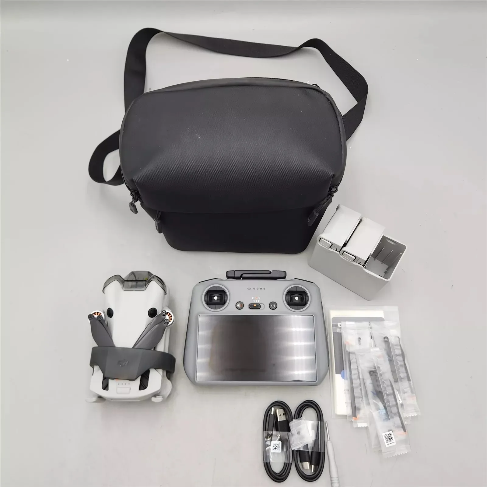 ChlorPlus-DJIs Mini 4 Pro Fly More RC 2 Écran Pliable, Dron_e 4K HDR 2 24.com