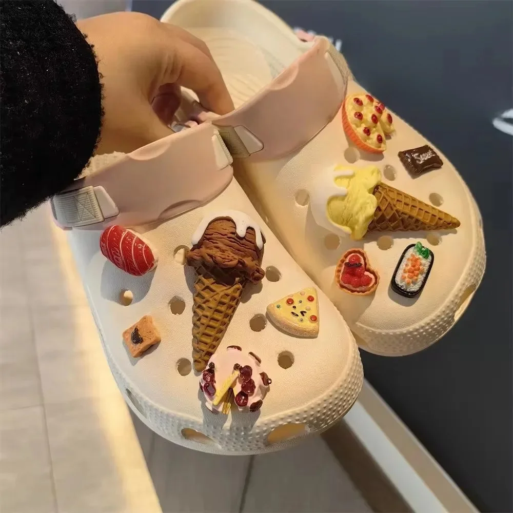 Breloques de crème glacée de Simulation 3D de Dessert, accessoires de chaussures, sabots de gâteau de Pizza détachables, boucle de sandales pour enfants, nouvelle collection
