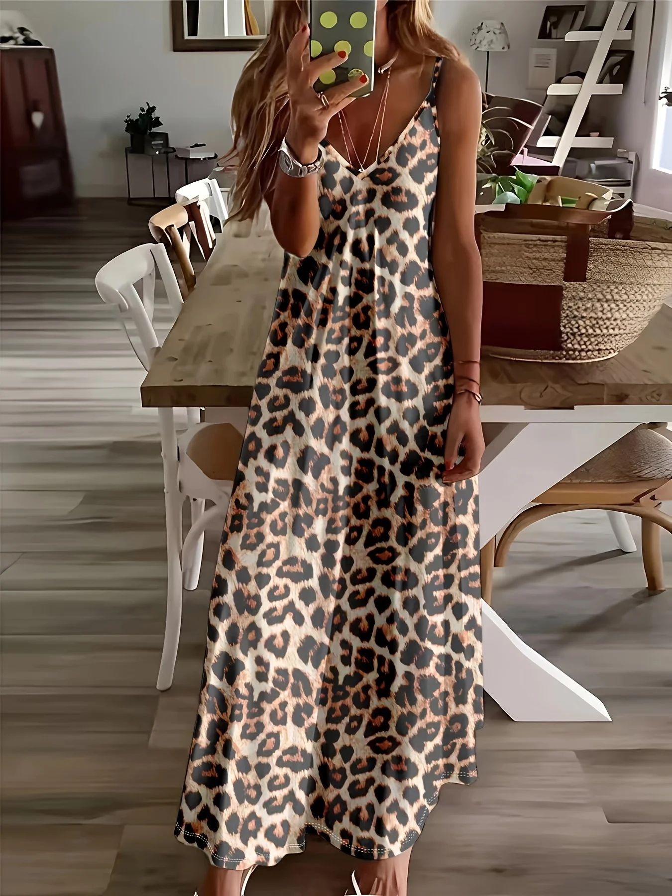 

Платье с принтом в стиле леопардового узора, элегантный стиль, повседневный стиль, платье на бретельках, подходит для любого времени года.