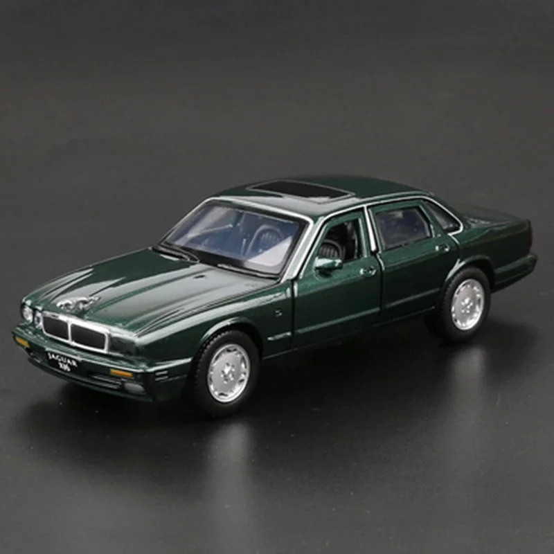 Modèle de voiture Jaguar XJ6 en alliage 1:36, jouet en métal moulé sous pression, véhicules classiques, modèle de voiture, Collection de haute Simulation, cadeau pour enfants