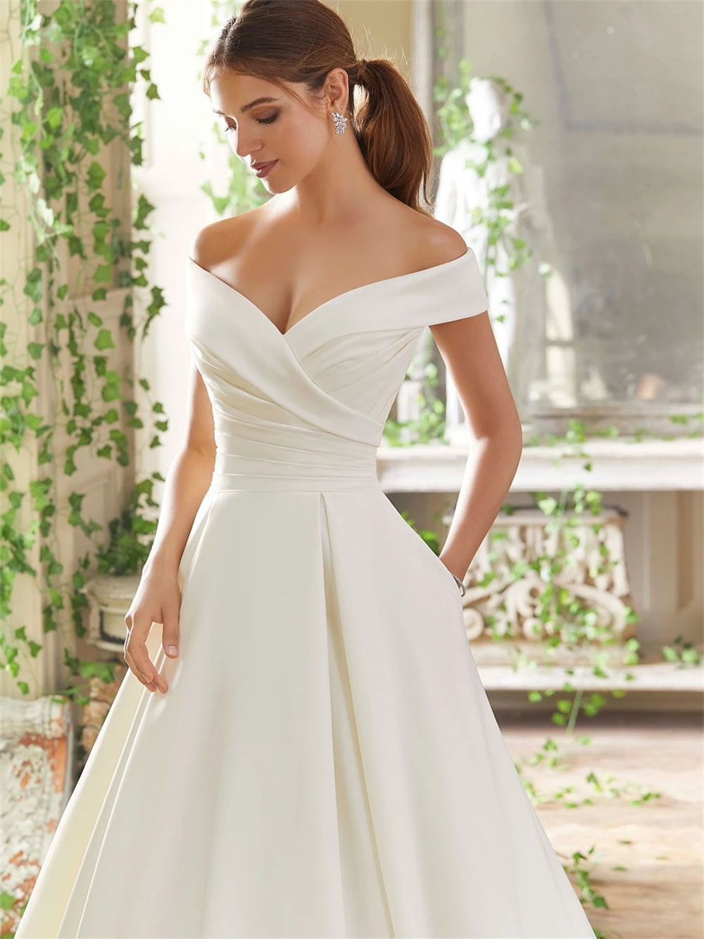 Elegantes vestidos de casamento cetim para mulheres, fora do ombro, vestes de noiva, decote em v, branco, vestidos nupciais sem encosto