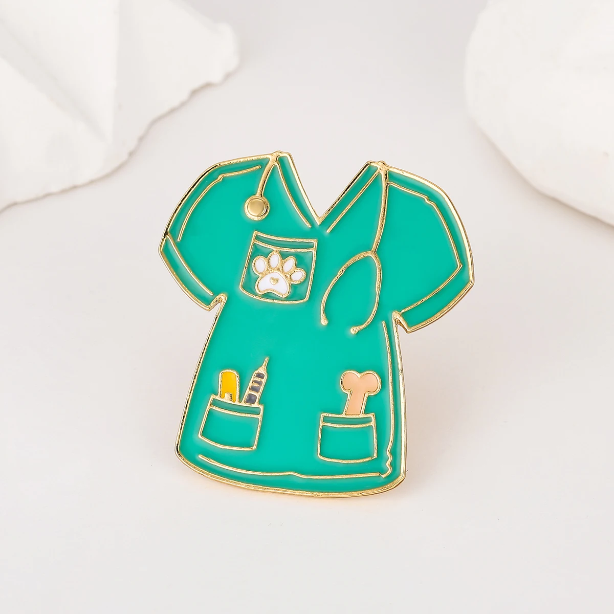 Harong Veterinary Pet Clinic Enamel Pins Medical Vet Coat Brooch Medicine Lapel Lanyard Bag Accessories Gift for Veterinarian