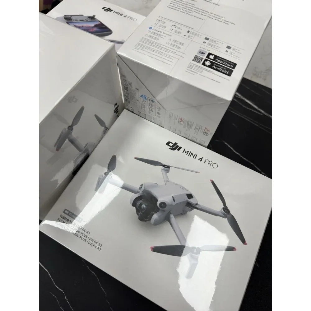 Vendita calda DJI Mini 4 Pro Fly More Combo Plus (DJI RC 2) con batterie 3 Plus