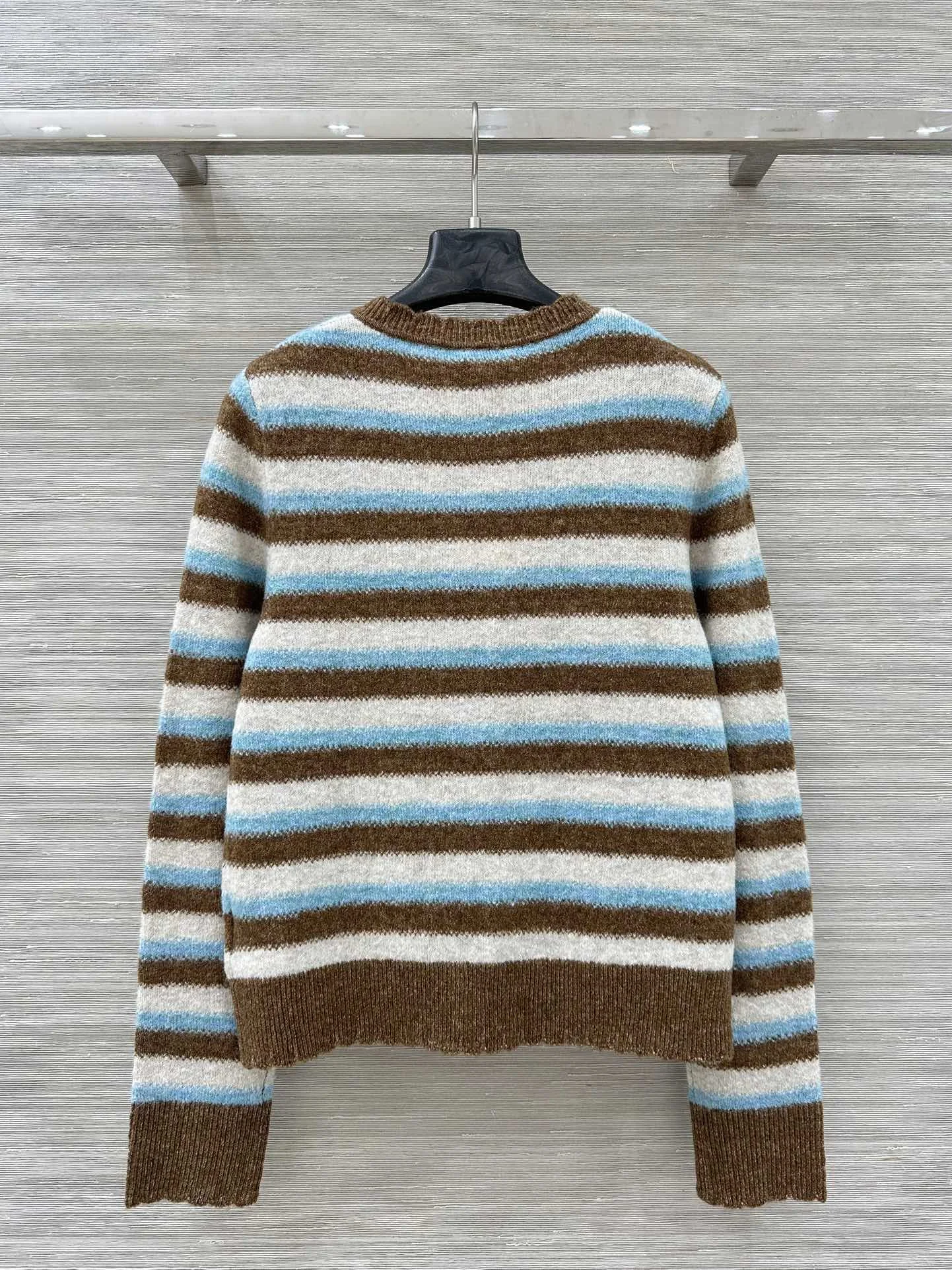 

2025 г., сине-коричнево-белый кружевной кардиган в полоску с градиентом, удобный свитер с мягкой шерстью, приятный для кожи