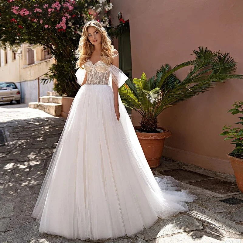 Off the Shoulder Sweetheart Tulle Bridal Gowns Beach Beading Wedding Dresses C2621