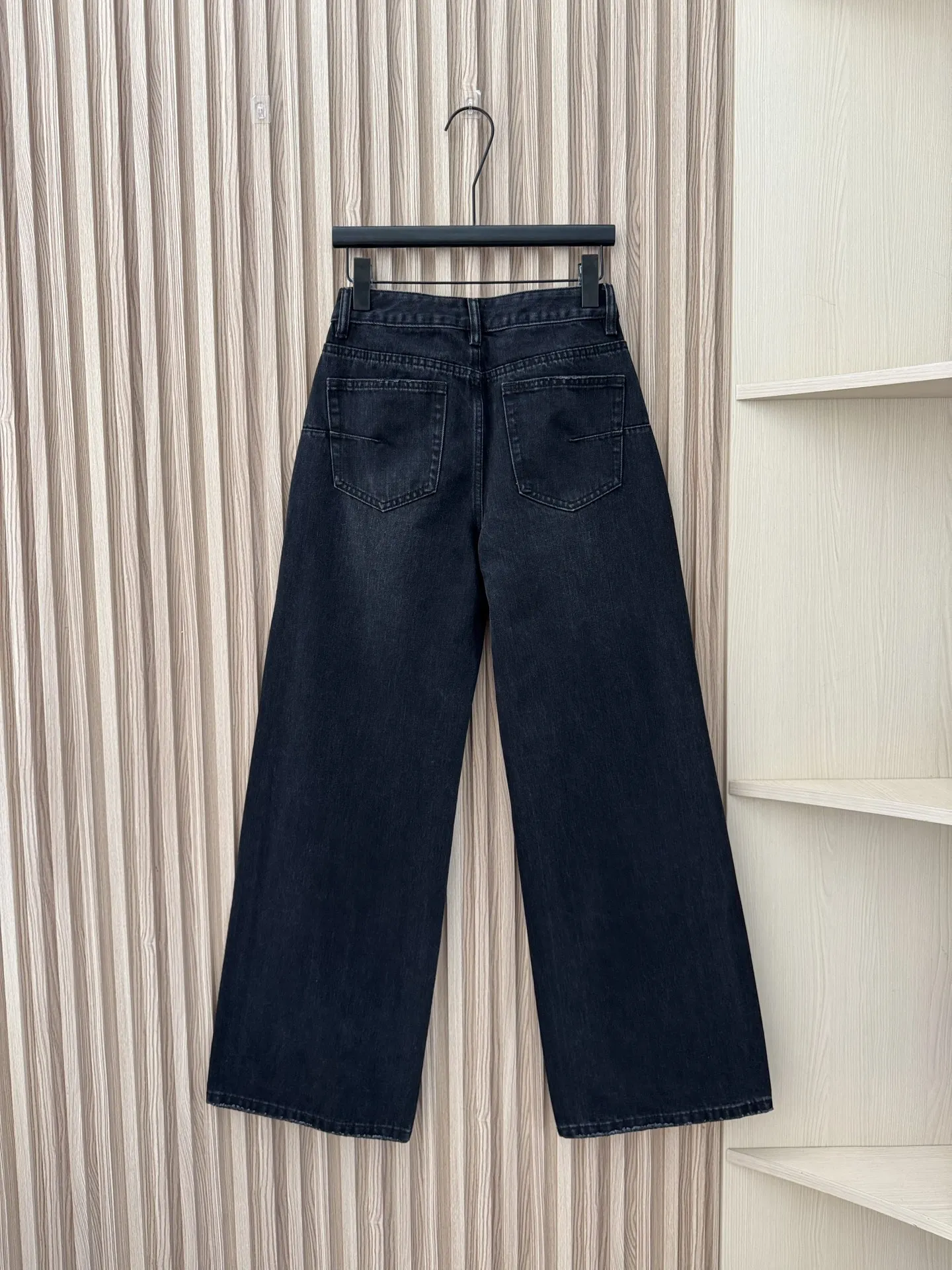 

Women's new classic straight leg wide leg loose casual high-end smoke gray jeans washed and aged smoke gray jeans