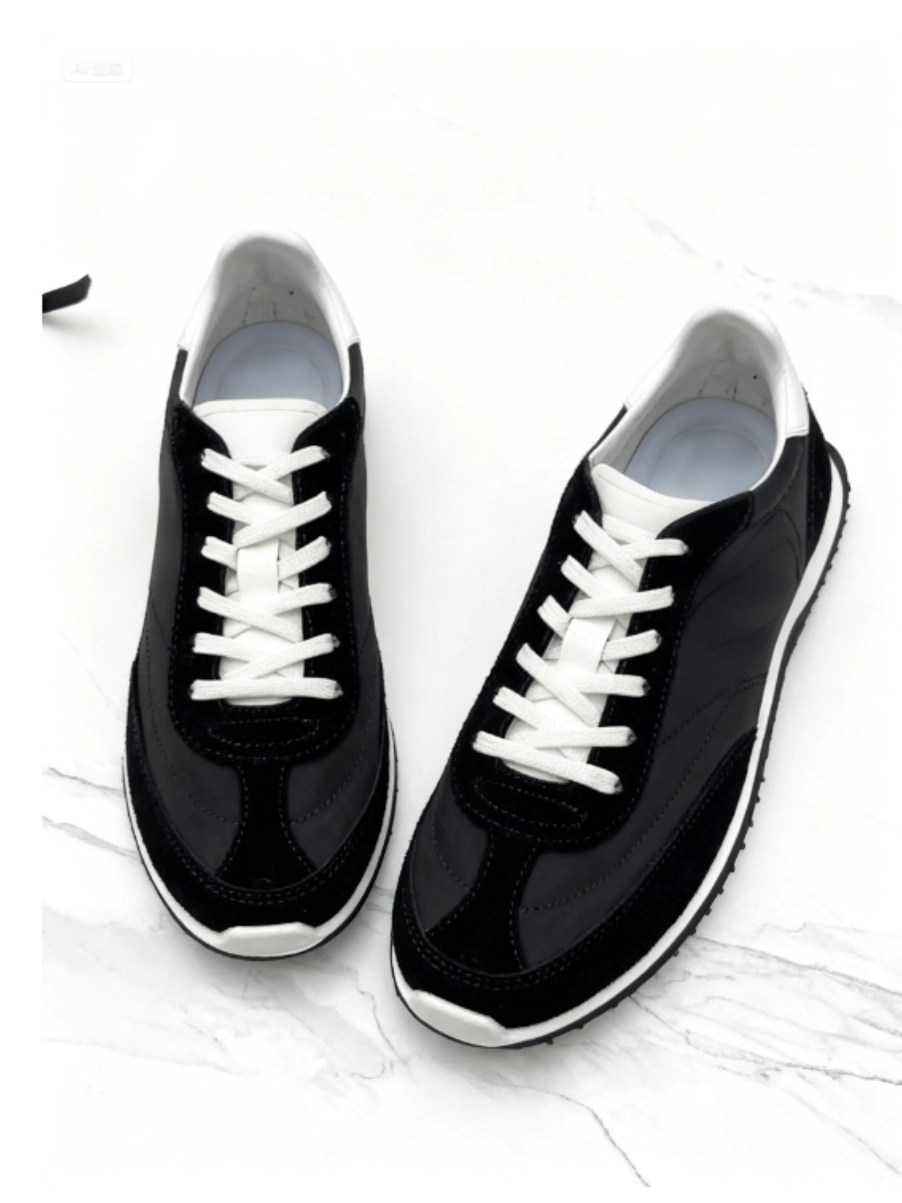 2025 أحذية نسائية كاجوال موضة جديدة منخفضة الأعلى ريترو اللون صدام مع أحذية رياضية مسطحة غير رسمية بسيطة للنساء