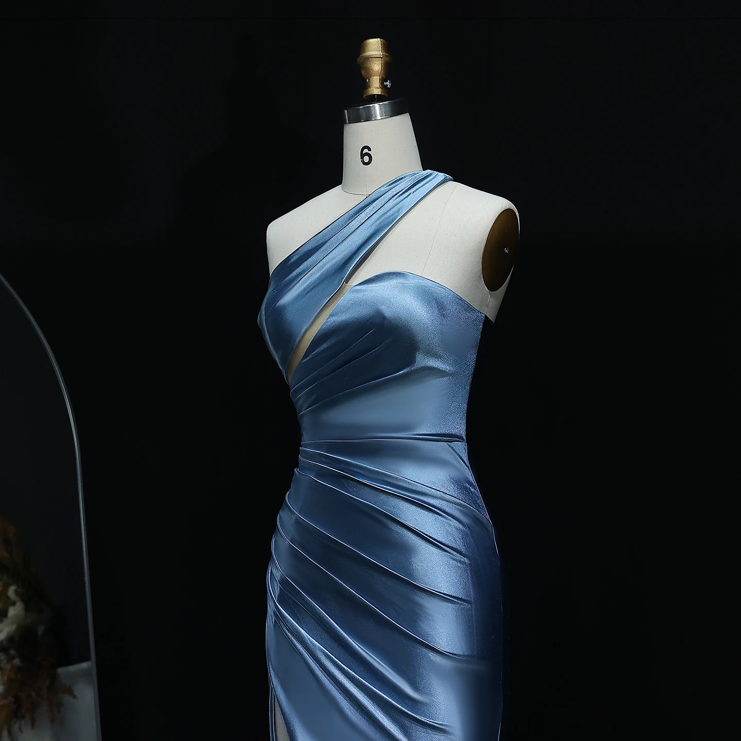 シャロンは言った-セクシーな青いサテンのボールガウン,非対称の裸の肩,人魚の形,スリット付き,イブニングドレス,カスタマイズ,sh201,2025