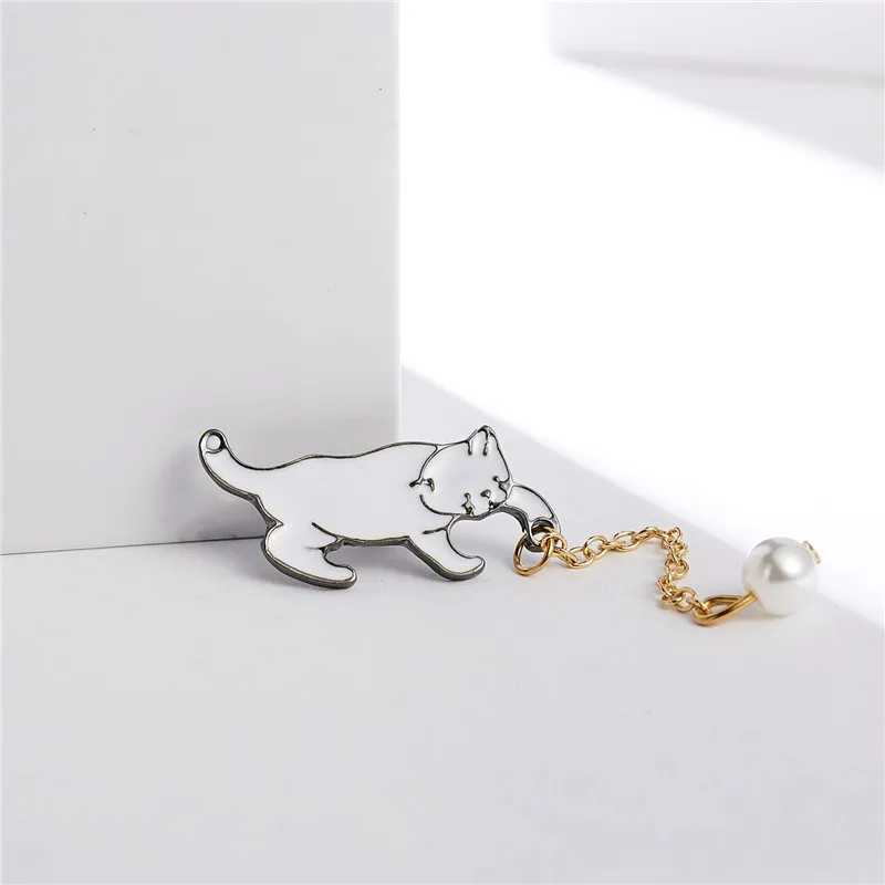 Cartone animato dolce piccolo gatto smalto Pin s spilla per le donne ragazze moda gattino distintivi in metallo zaino collare Pin spille regali