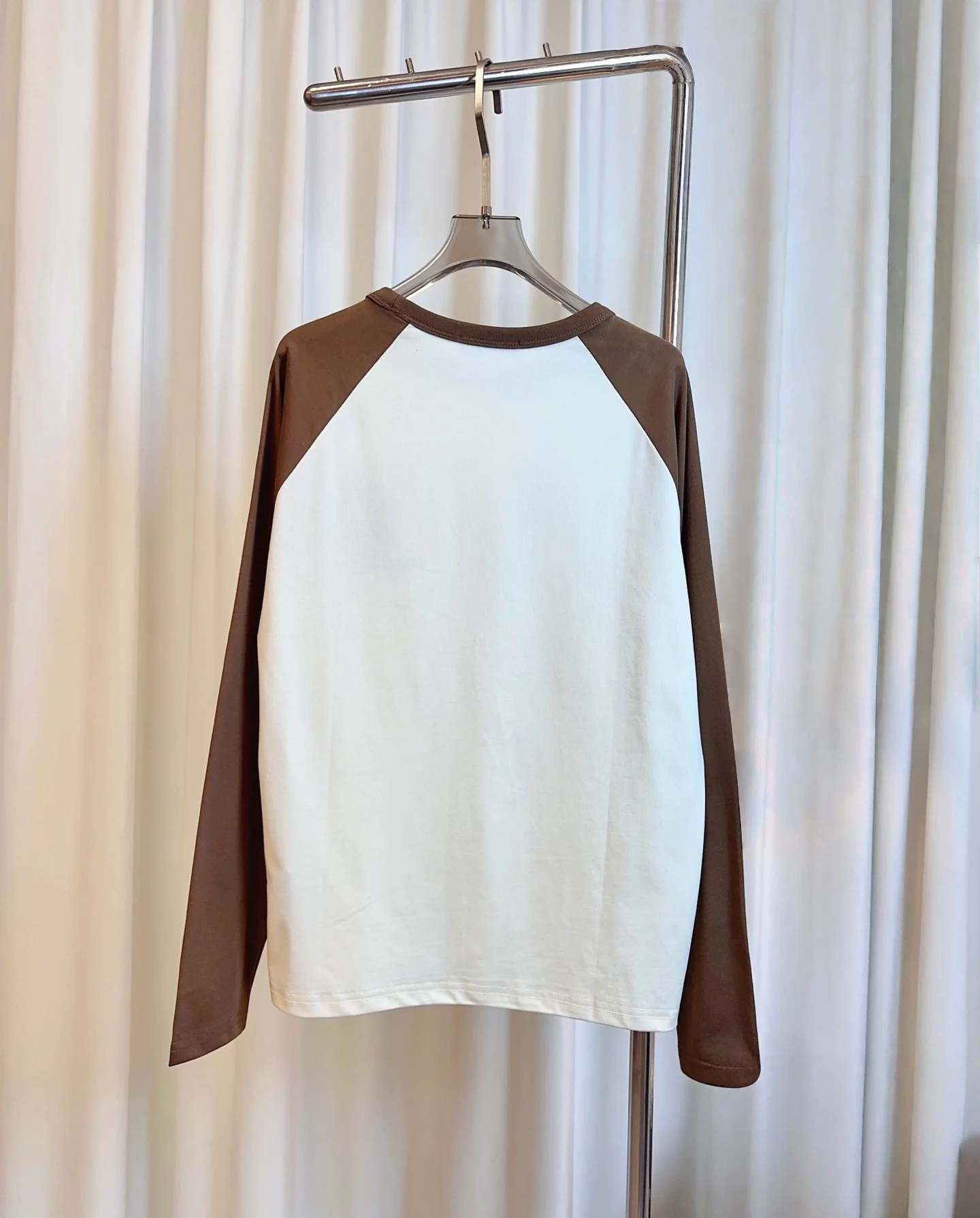 

2025 Autumn/Winter New Women's Fashion Shoulder Long Sleeve