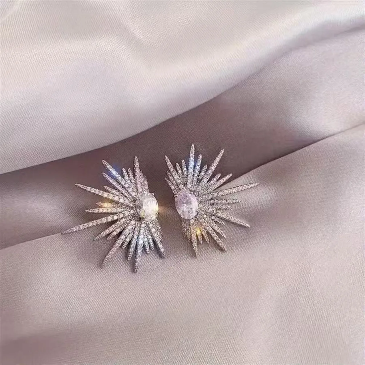 

Роскошные овальные циркониевые шпильки, сверкающие свадебные украшения для вечеринок