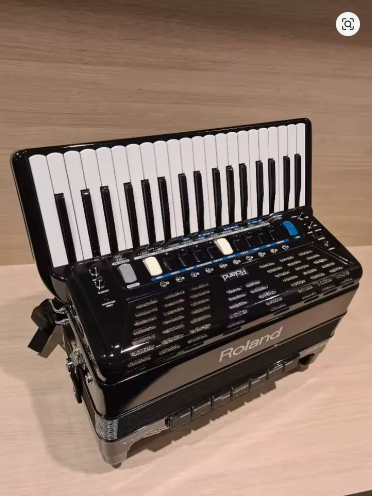 

Новый оригинальный электронный аккордеон Roland V-Accordion FR-8X черного цвета