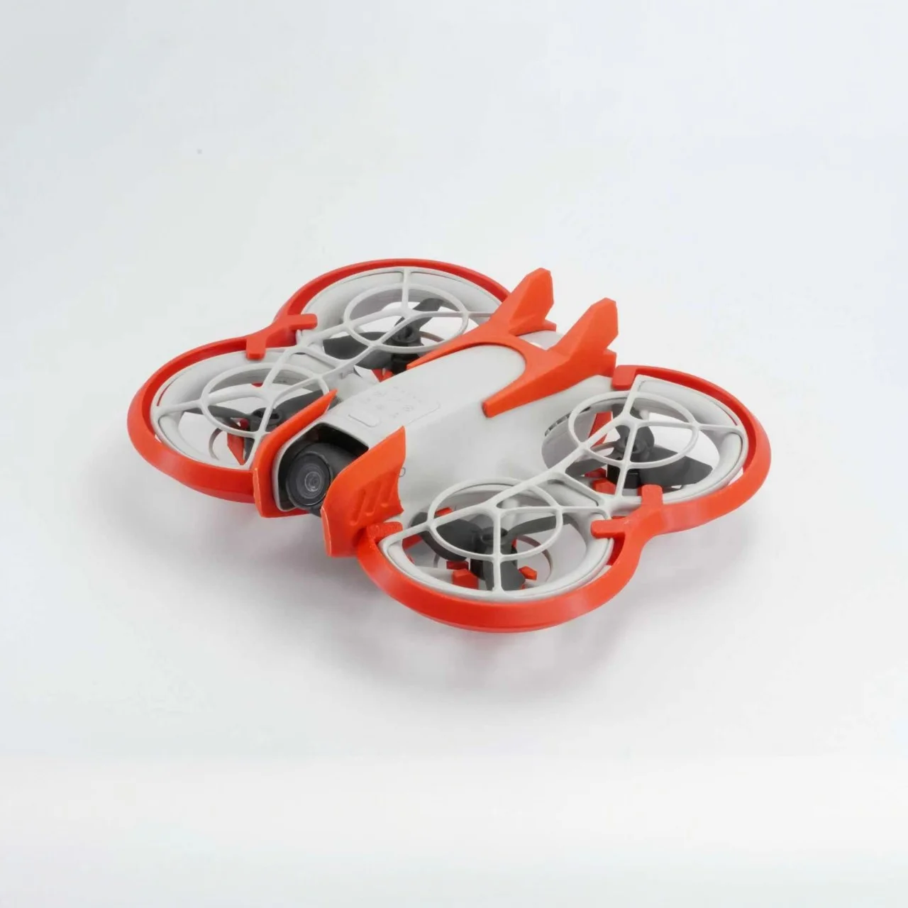 DJI Neo Schwerlast-Schutzkit, inklusive 2 Schutzringen, 4 Landegestellen, Gimbal-Antikollisionsbalken & Heckflosse – Detail 11