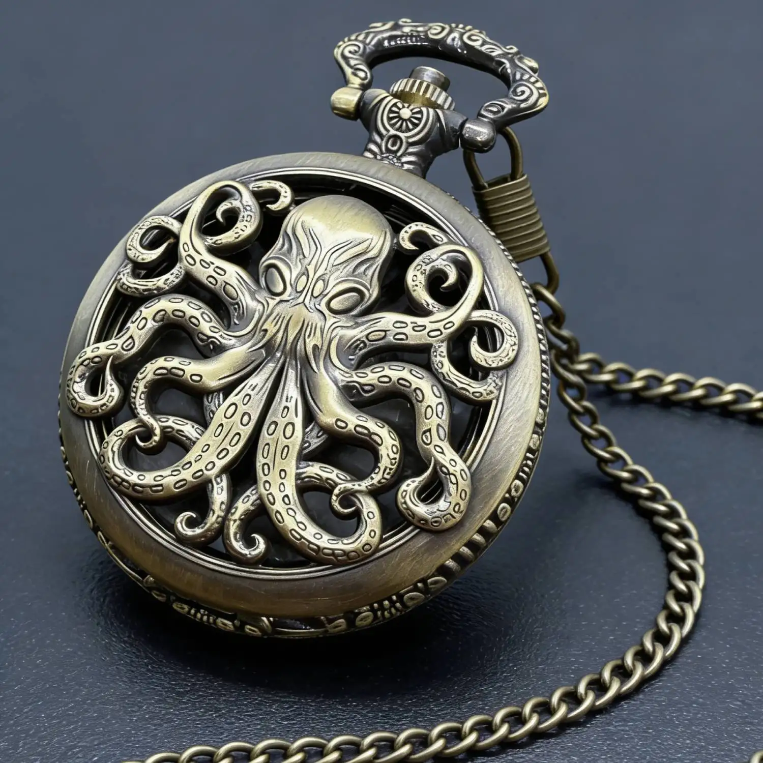 Octopus DND Dice Pocket Watch Case Retro Carving One-Eyed Hollow Octopus Pocket Watch Dice Box Cthulhu Dice Case 7pcs Metal Dice