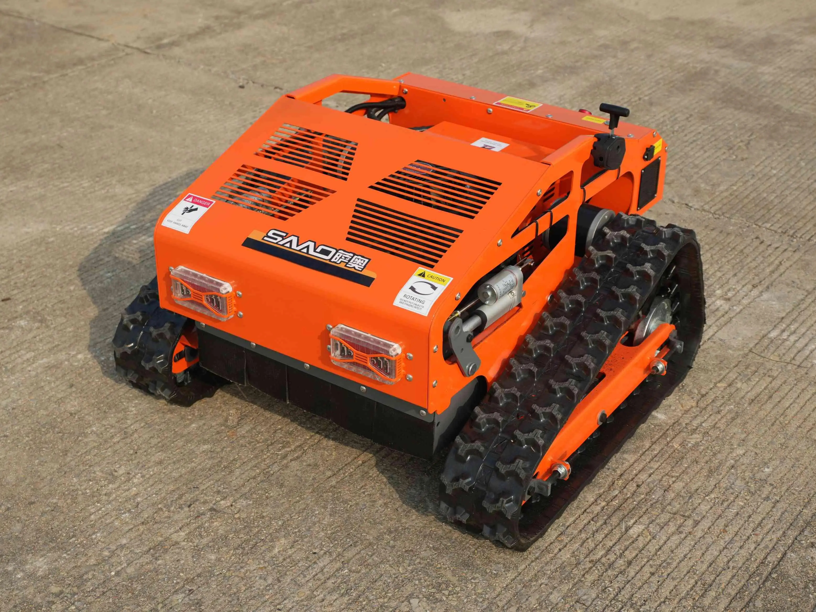 Customized All Terrain Remote Control Grass Mower Stable Running Smart Remote Lawn Mower Cutter CE Certified For Golf Course
