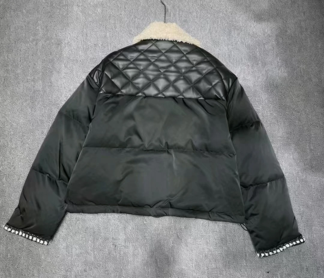 الكلاسيكية الأسود الماس الجلود خياطة المرأة أسفل سترة 2025 شتاء نمط جديد دافئ أفخم طوق سستة زر سترة Y16