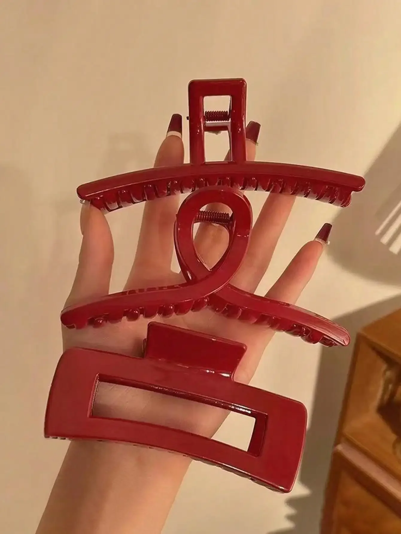 1 morceau de pince à cheveux rouge vin, pince requin, dos à la tête à la mode, grande pince, pince à cheveux festive, accessoire pour cheveux en épingle à cheveux