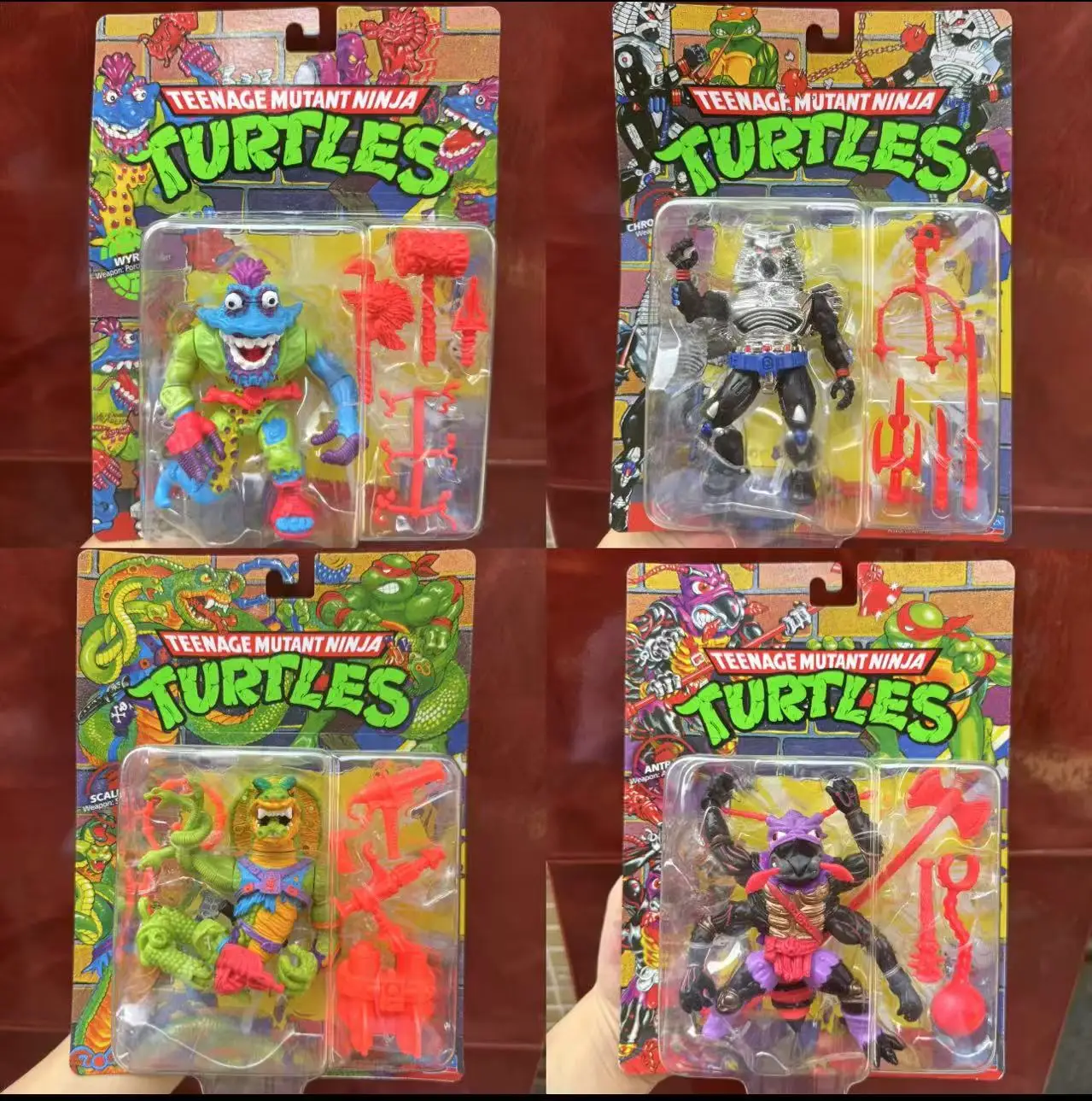 

Teenage Mutant Ninja Turtles 40th Anniversary Classic Remastered Scale Tail Wyrm Antrax Chrome Dome Action Figure Playmates Toys