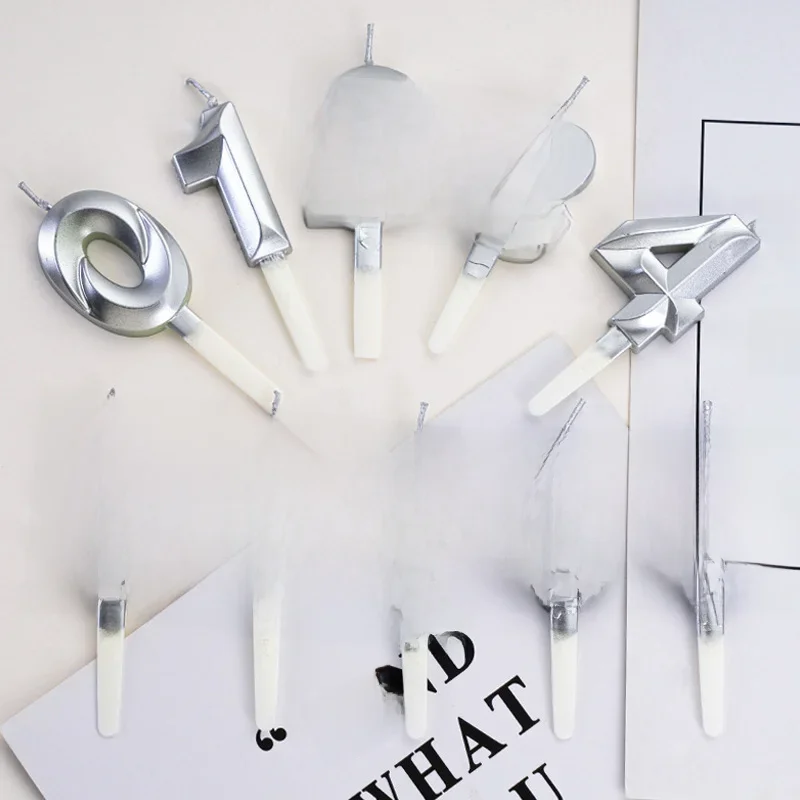 1 PC Srebrne świece na przyjęcie urodzinowe Dekoracje dla dzieci Dorośli 0-9 Numer świece Tort Cupcake Topper Materiały imprezowe — zdjęcie 2