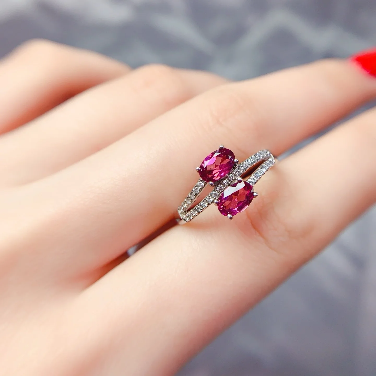 KJJEAXCMY Girls' Pure Natural 4x6mm Open Magnesium Aluminum Garnet Ring 925 Pure Silver Plated 18K White Gold Christmas Gift