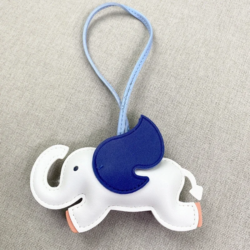 Trendy Designer PU Leder Flügel fliegen Elefant Kleiderbügel Schlüssel anhänger Dekoration für Damen