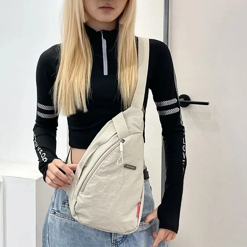 2024 Nowy trend w modzie Torba na klatkę piersiową Prosta, lekka, wszechstronna torebka Sportowa torba na telefon komórkowy Mała torba — zdjęcie 2