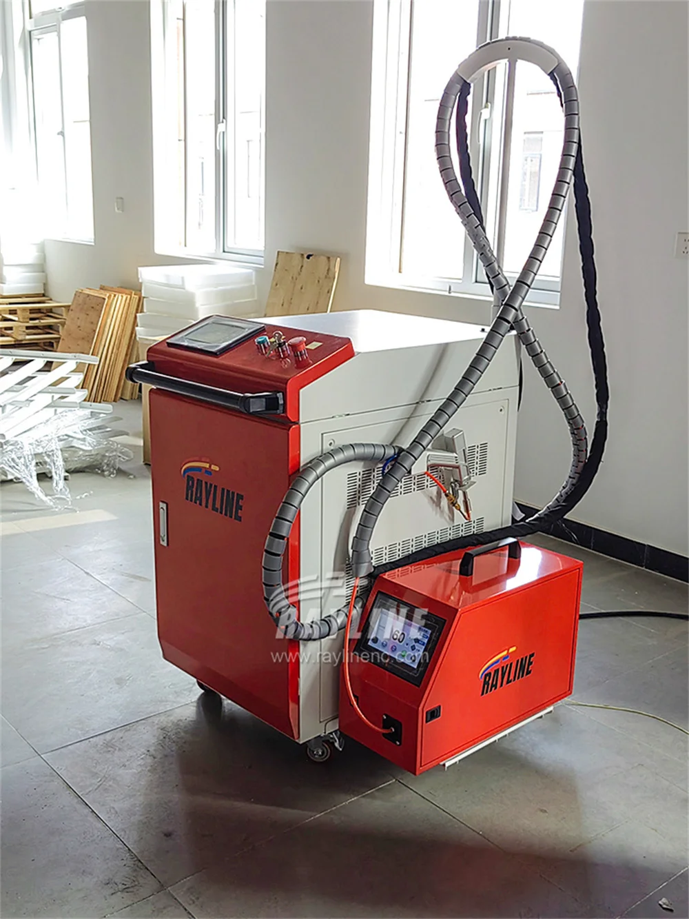 Industrial Manufacturing 4 in 1 Laser Welder 1500W 3000W Fiber Laser Welding Machine for Sale