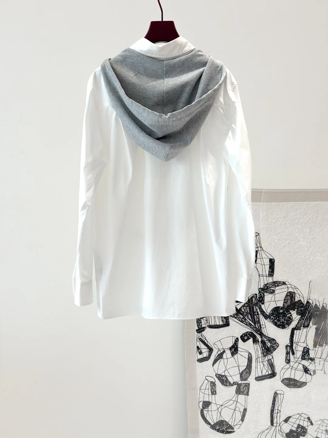 

2025 New Boyfriend-Style Embroidered Oversized Hooded Casual Shirt 317