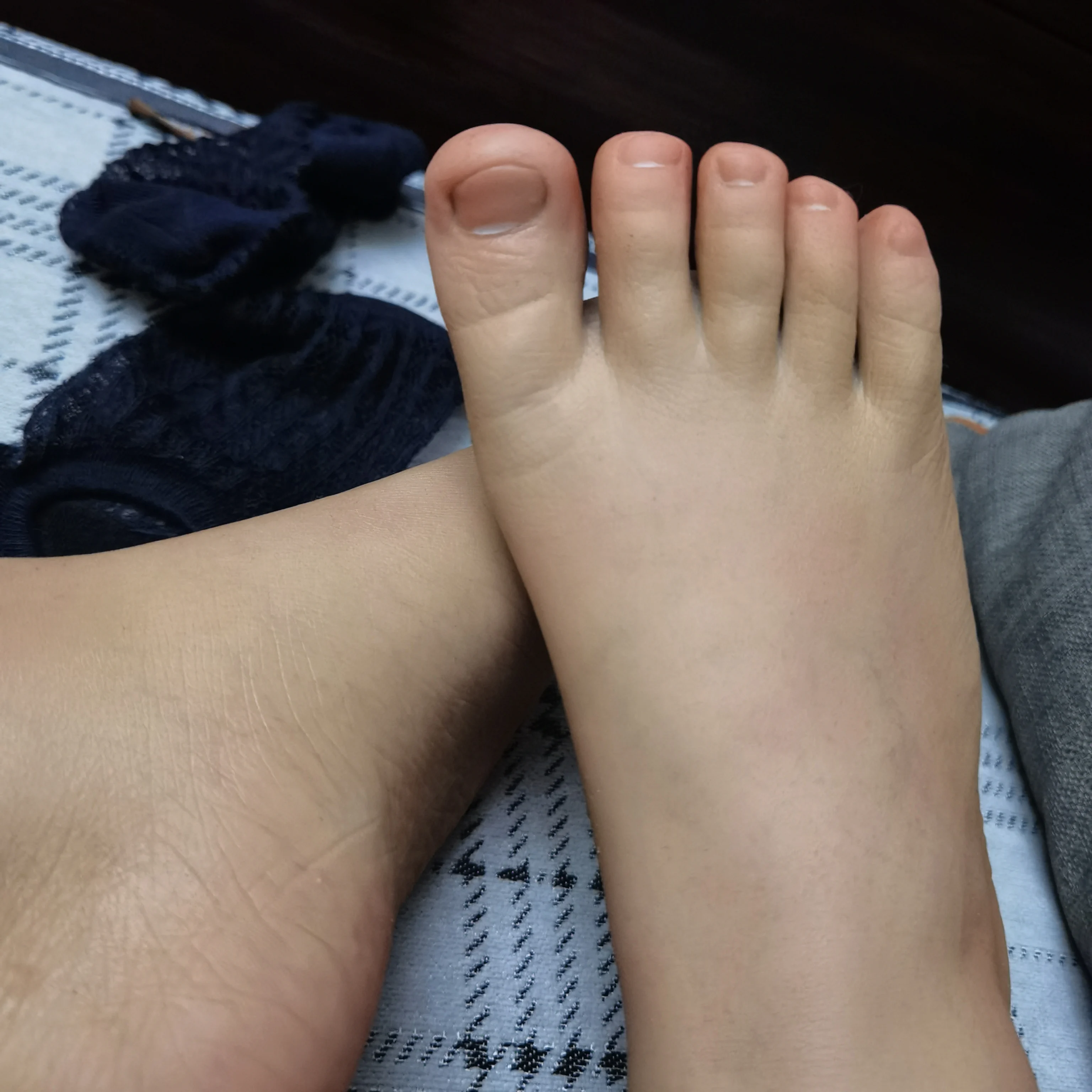 Lifelike Chubby Boy Silicone Foot Model Realistic Fat Kids Feet Mannequin for Shoes Socks Nail Art Display Shooting Props 37F12
