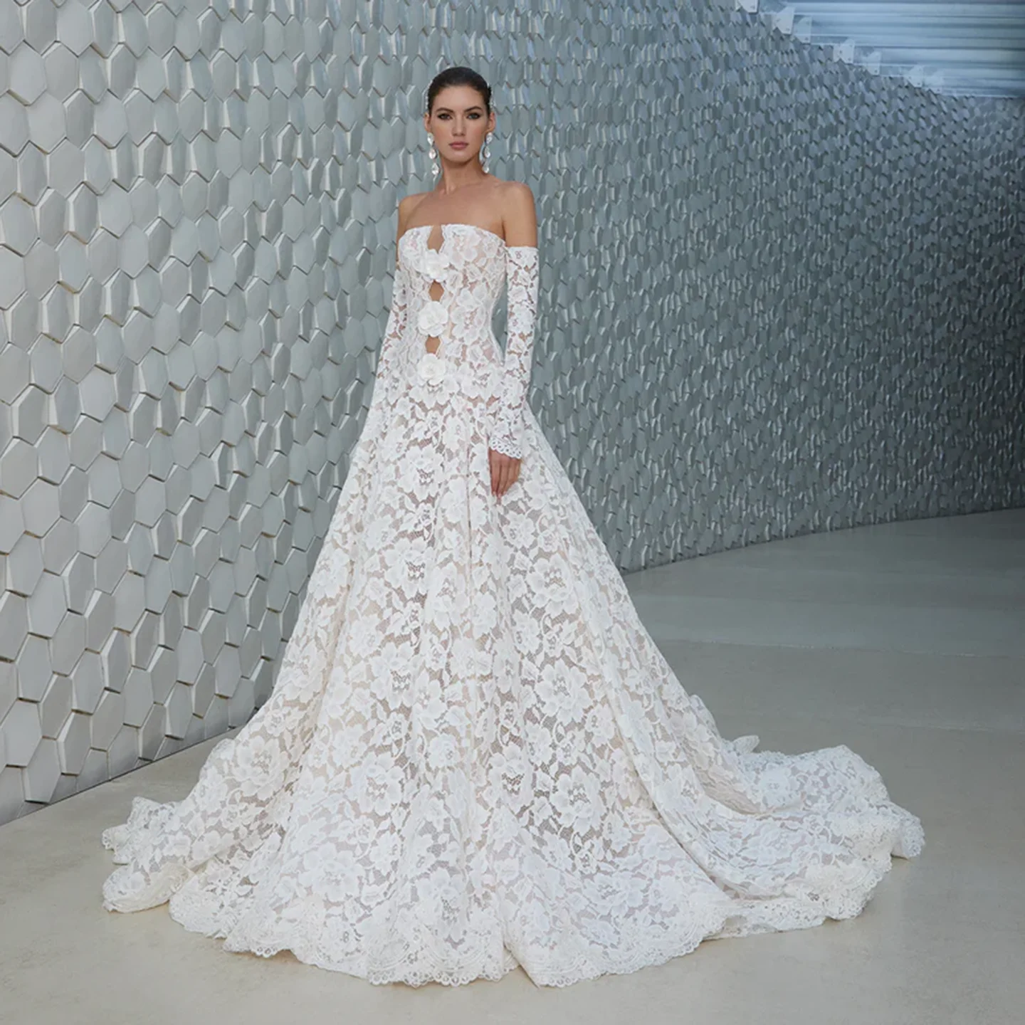 

Sharon Said Elegant 3D Flowers Strapless Off White Lace Wedding Dresses 2025 Vintage Long Sleeve Bride Gowns SW349 Customized