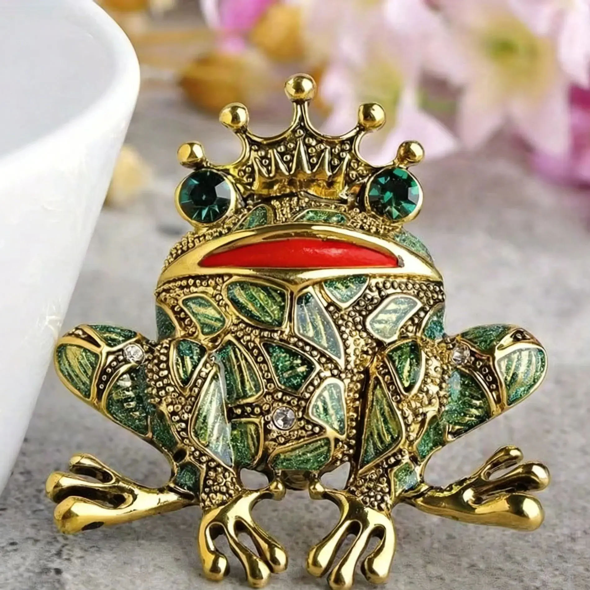 Thumbnail 4 - #16 Best Brooches to Buy In 2026