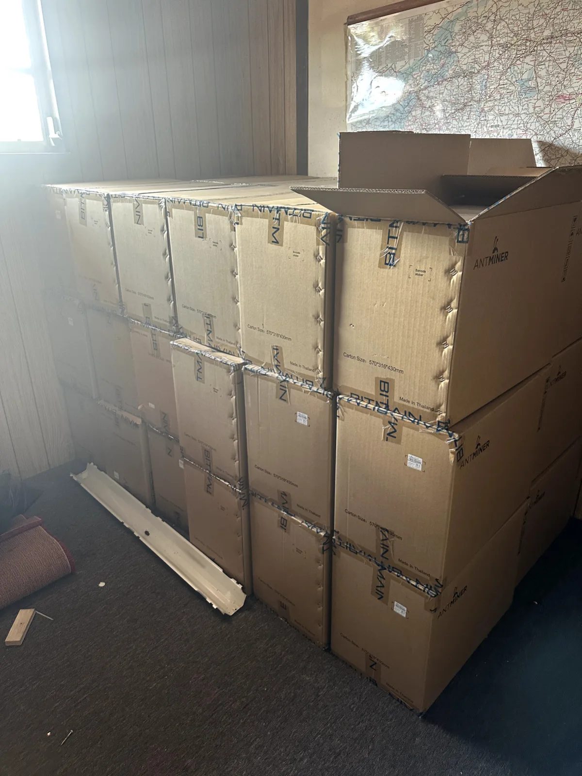 Buy 3 get 2 free Bitmain Antminer Z15 Pro 840ksol/s 2560W Zcash Miner