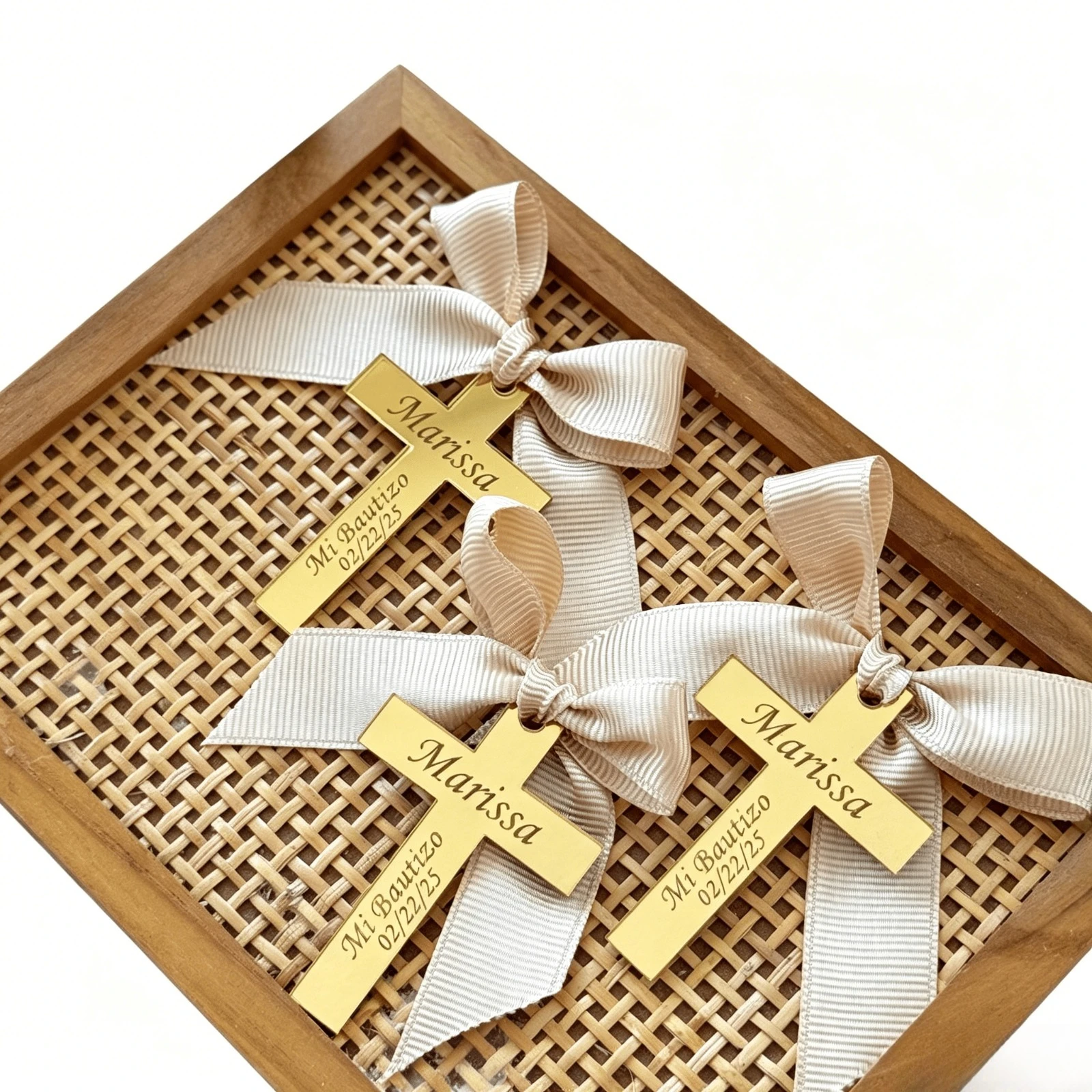 Étiquettes personnalisées en acrylique miroir doré avec croix de baptême chrétienne, gravées sur mesure avec nom, pour faveurs de fête religieuse de baptême