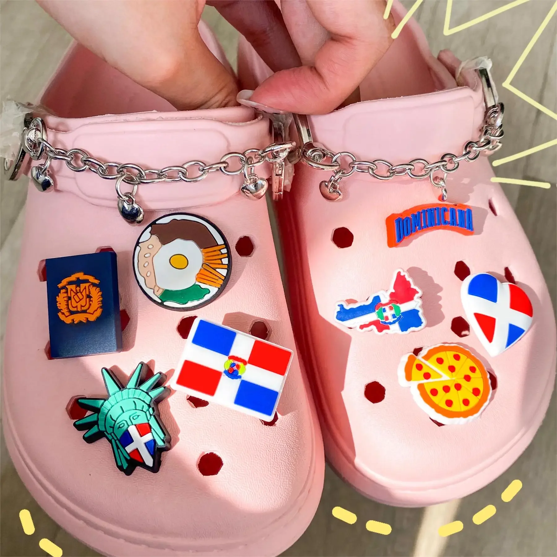 1 pièces drapeaux dominiques bricolage nourriture Pizza chaussures breloques symbole dominicaine lettre chaussure décoration enfants cadeaux drôles