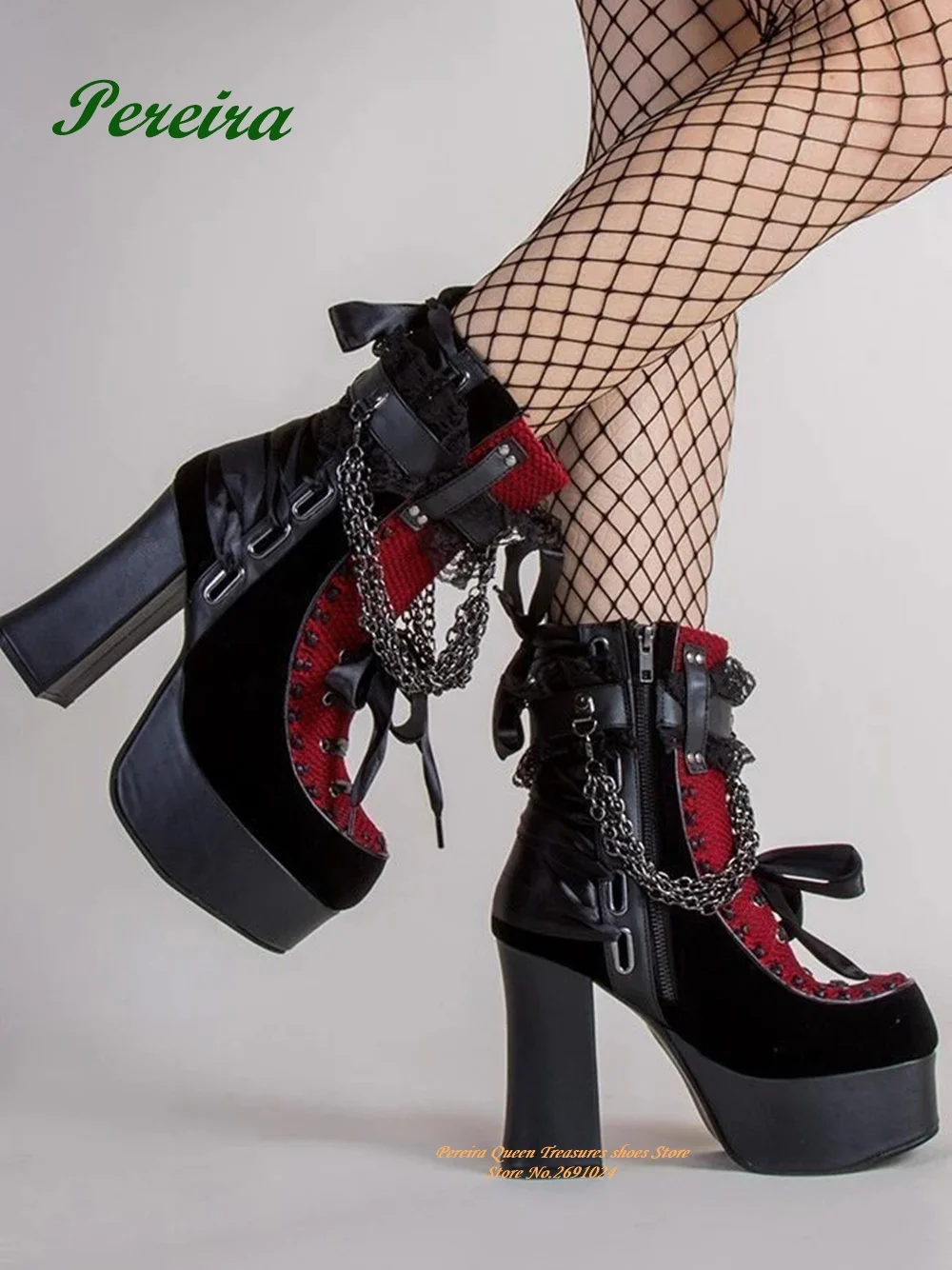 

New Gothic Retro Thick Heeled Ankle Boots Lace Large Size Female Short Boots Platform Round Toe Chain Decor Patchwork Party Shoe