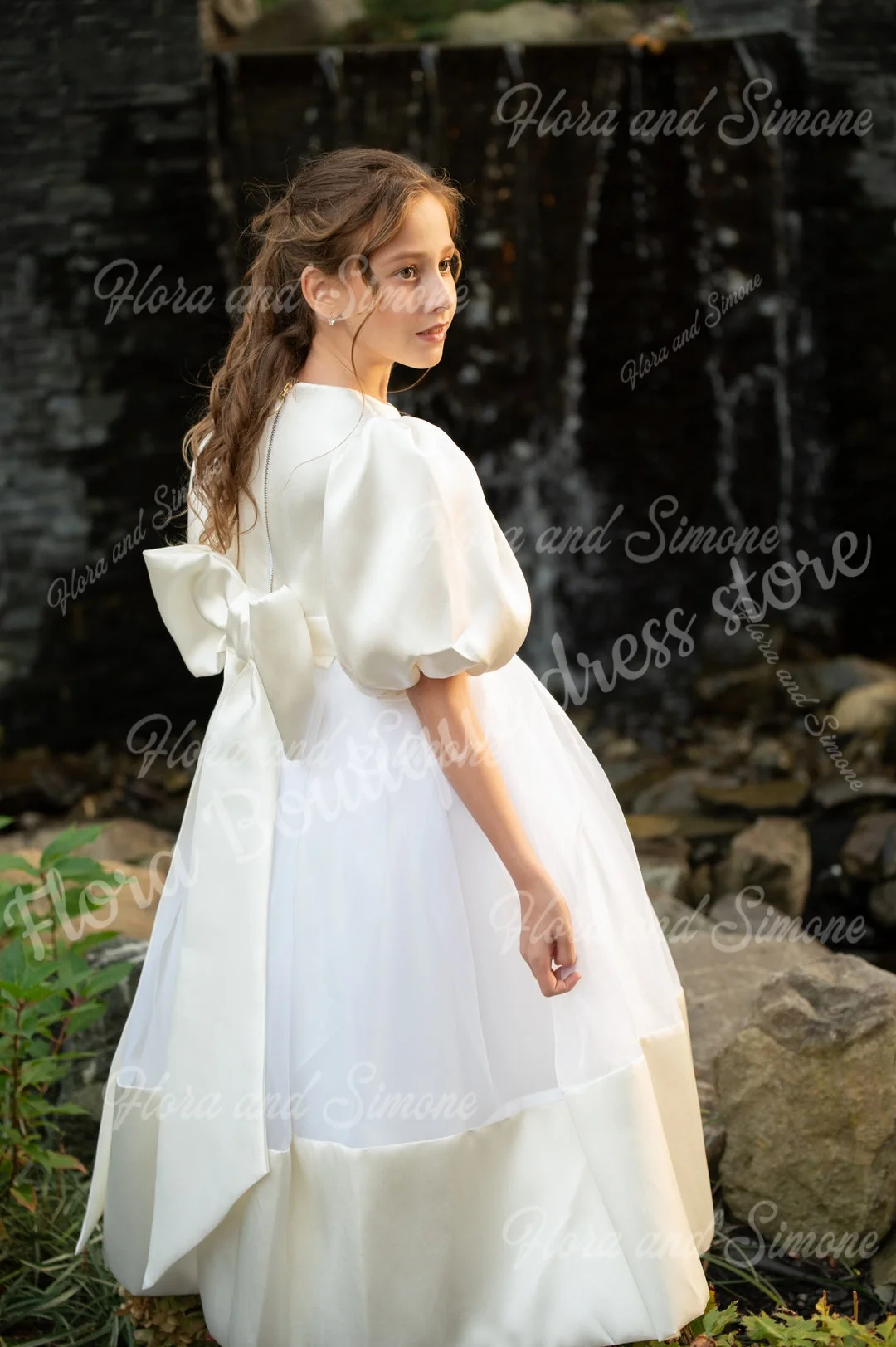 

Customized Elegant White Girl gowns Half Sleeves Contrast Chiffon Flower Girl Dress for Evening gown Wedding Ceremonies Holiday