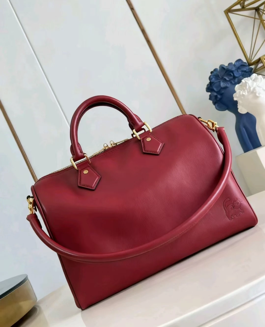 

Vintage Red Cat Pattern Women's Genuine Leather Handbag 2025 New Cute Cowhide Pillow Bag (Size: 30-21-17cm) PB5