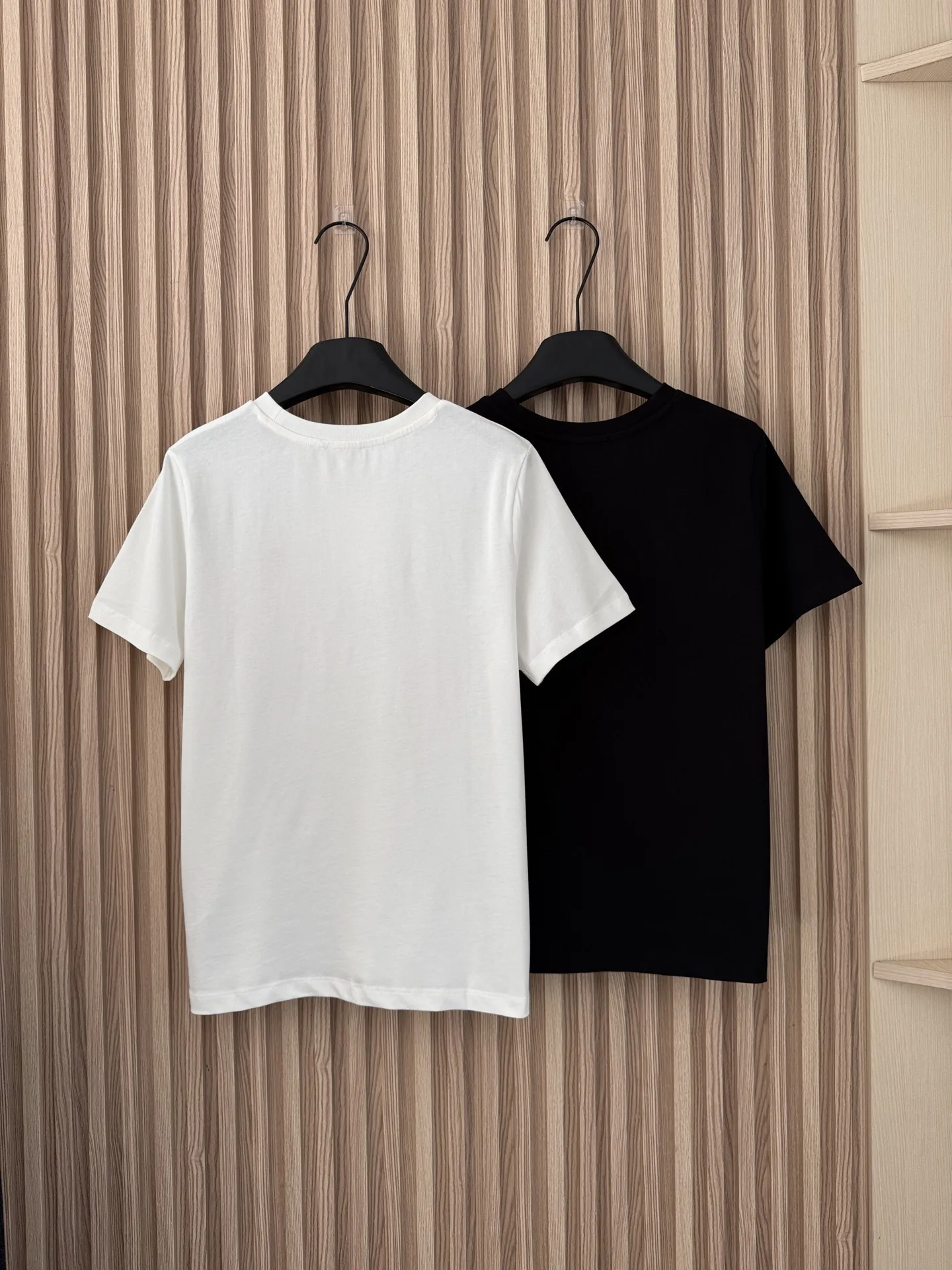 

26, ранняя весна, новая женская одежда больших размеров, свободная однотонная футболка с круглым вырезом и короткими рукавами