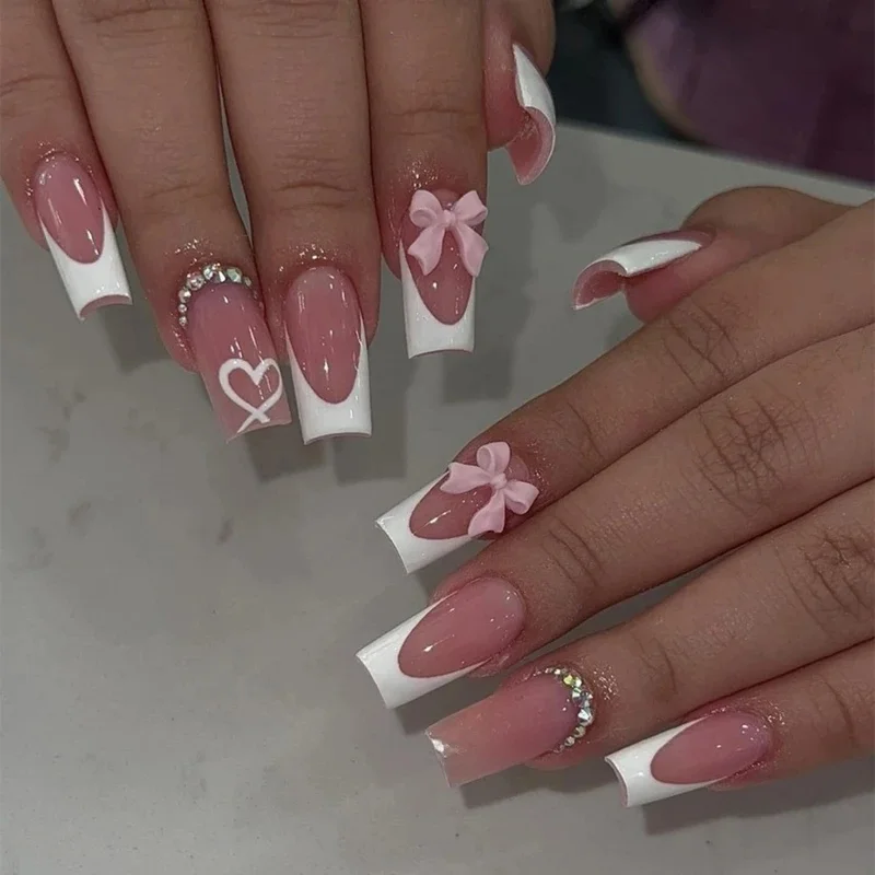 24 pièces nœuds nus embellis à pression sur les ongles, couverture complète, pointe française moyenne longue, décorations