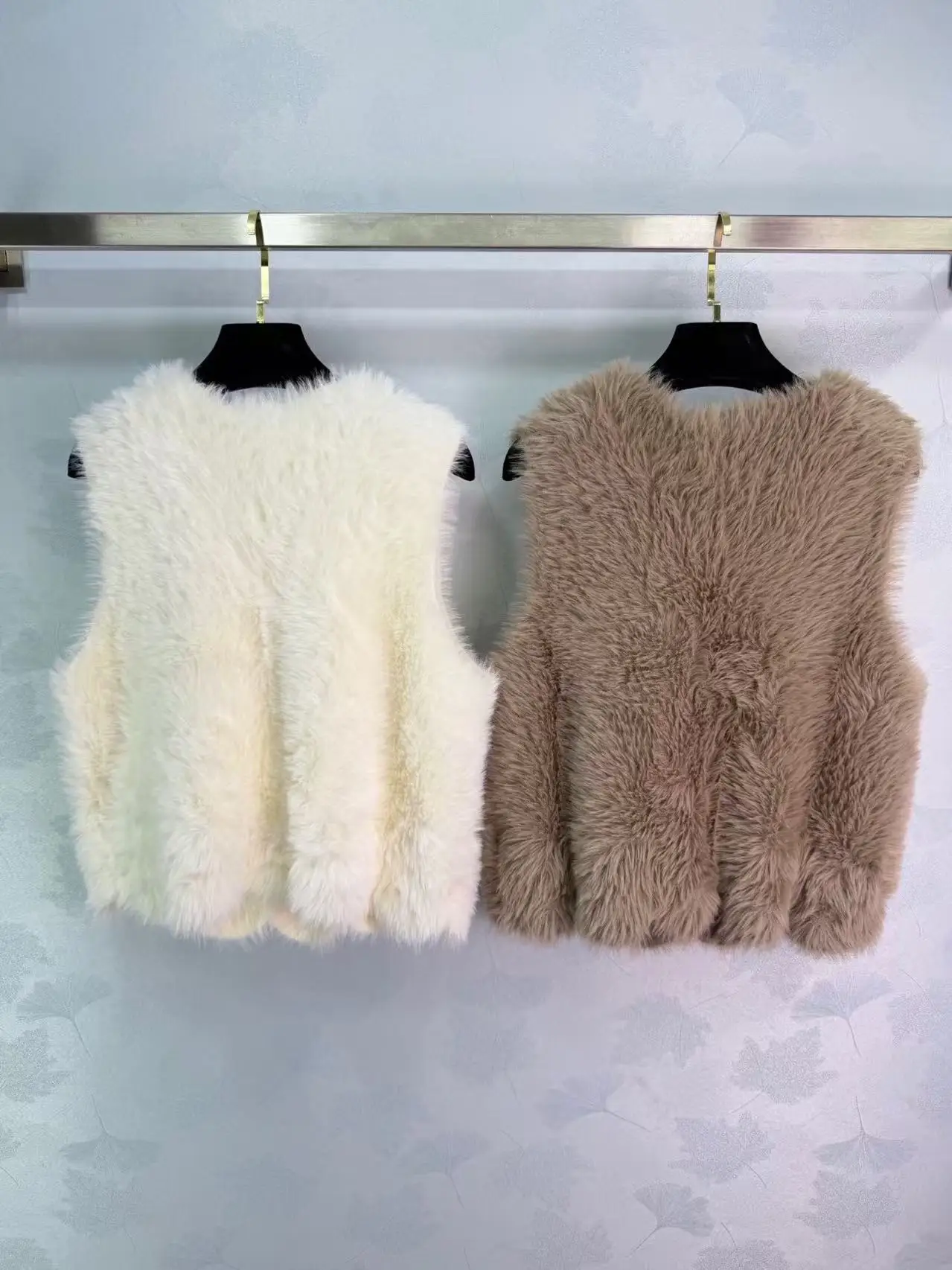 

2025 Winter New Product Solid Color Simple Knitted Tank Top Cardigan 563