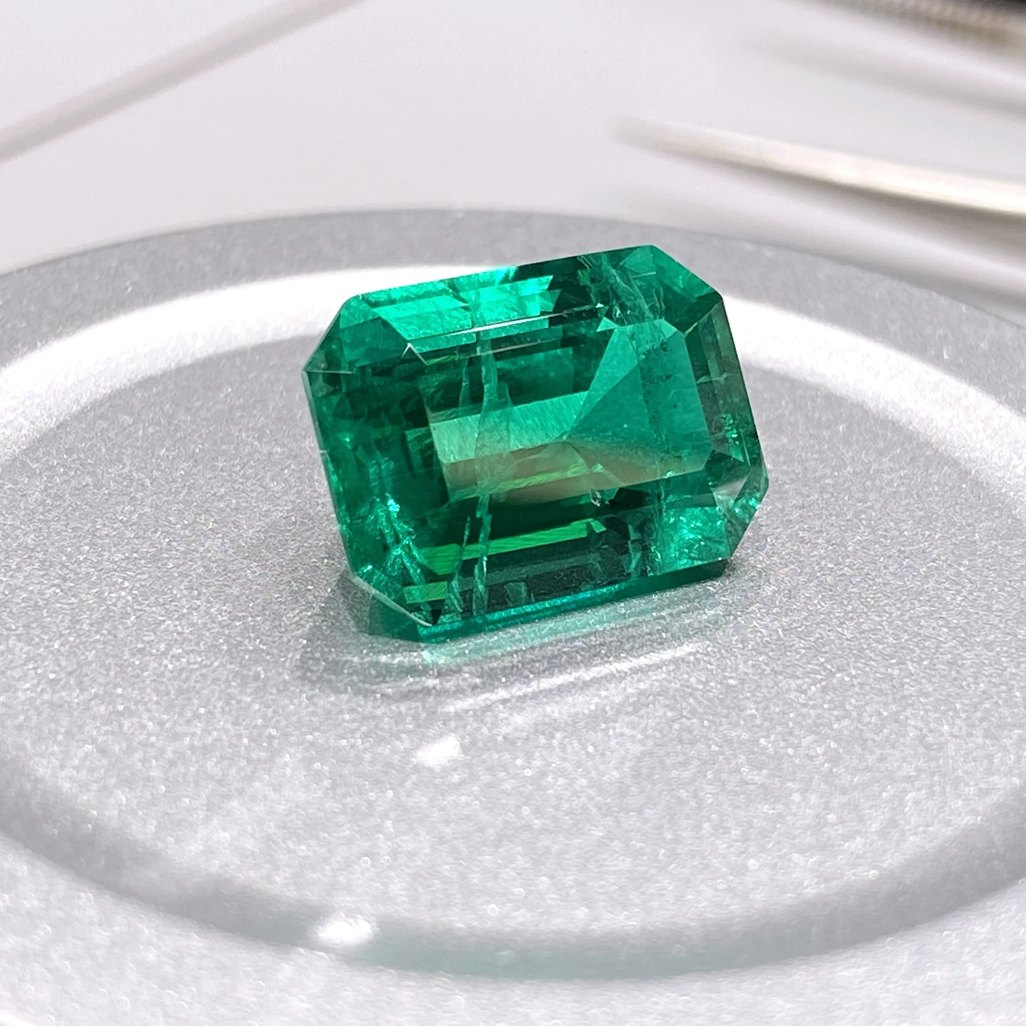Lab Grown Emerald Stone 7.53ct Colombian Emerald Cut With AGL Certificate for jewelry making