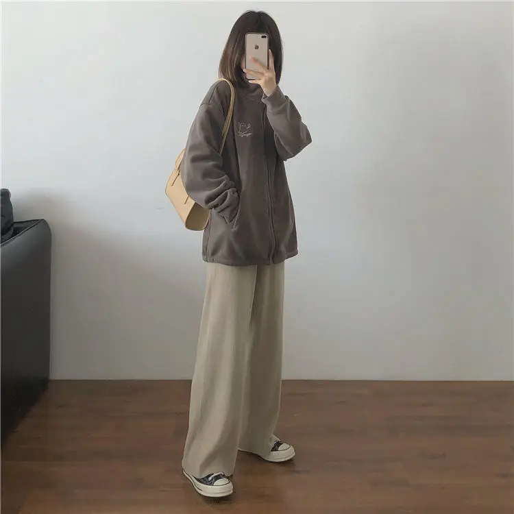 Lässige, einfarbige Damen-Winterjacken mit Stickerei, locker geschnitten, lange Ärmel, aus Polar-Fleece, bequeme, mit Fleece gefütterte, wärmende Kleidung. – Detail 15